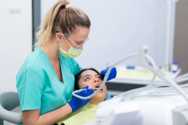 Best Emergency Dentist for Knocked-Out Tooth in Hallsville, MO